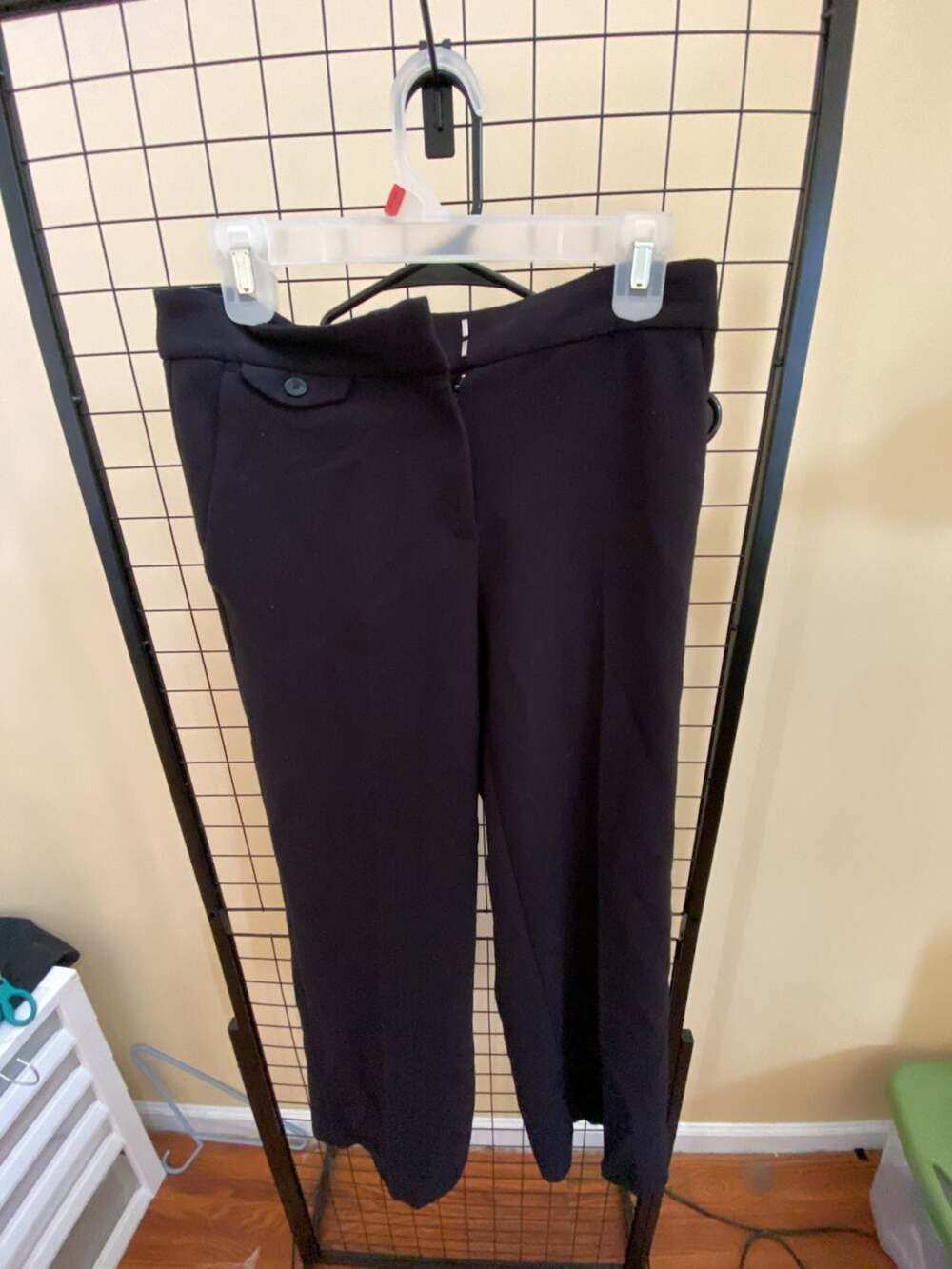 LOFT Petites Dress Pants Black Petite Short